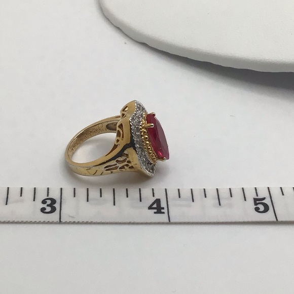 Oh So FABULOUS! Vintage pinky ring, size 5. Pink. - Picture 9 of 10